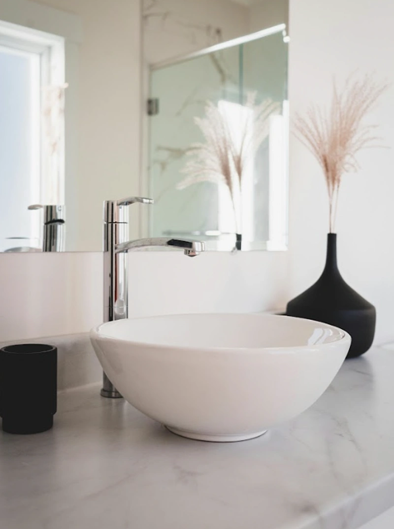 Natural Stone vs. Porcelain Tile: Which is Best for Shower Walls? Natural Stone vs. Porcelain Tile: Which is Best for Shower Walls?
